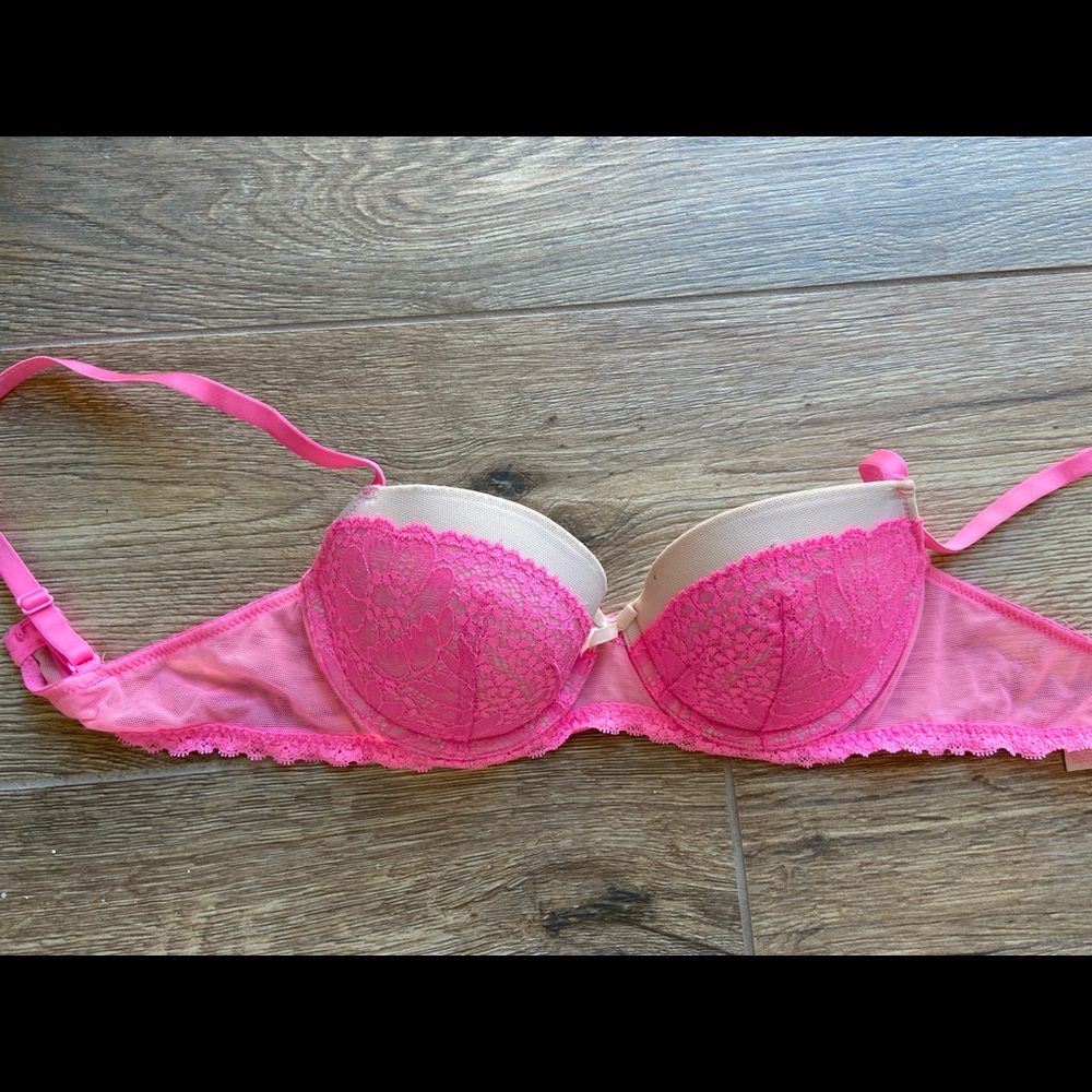 Victorias Secret Pink Push-up Bra 32C